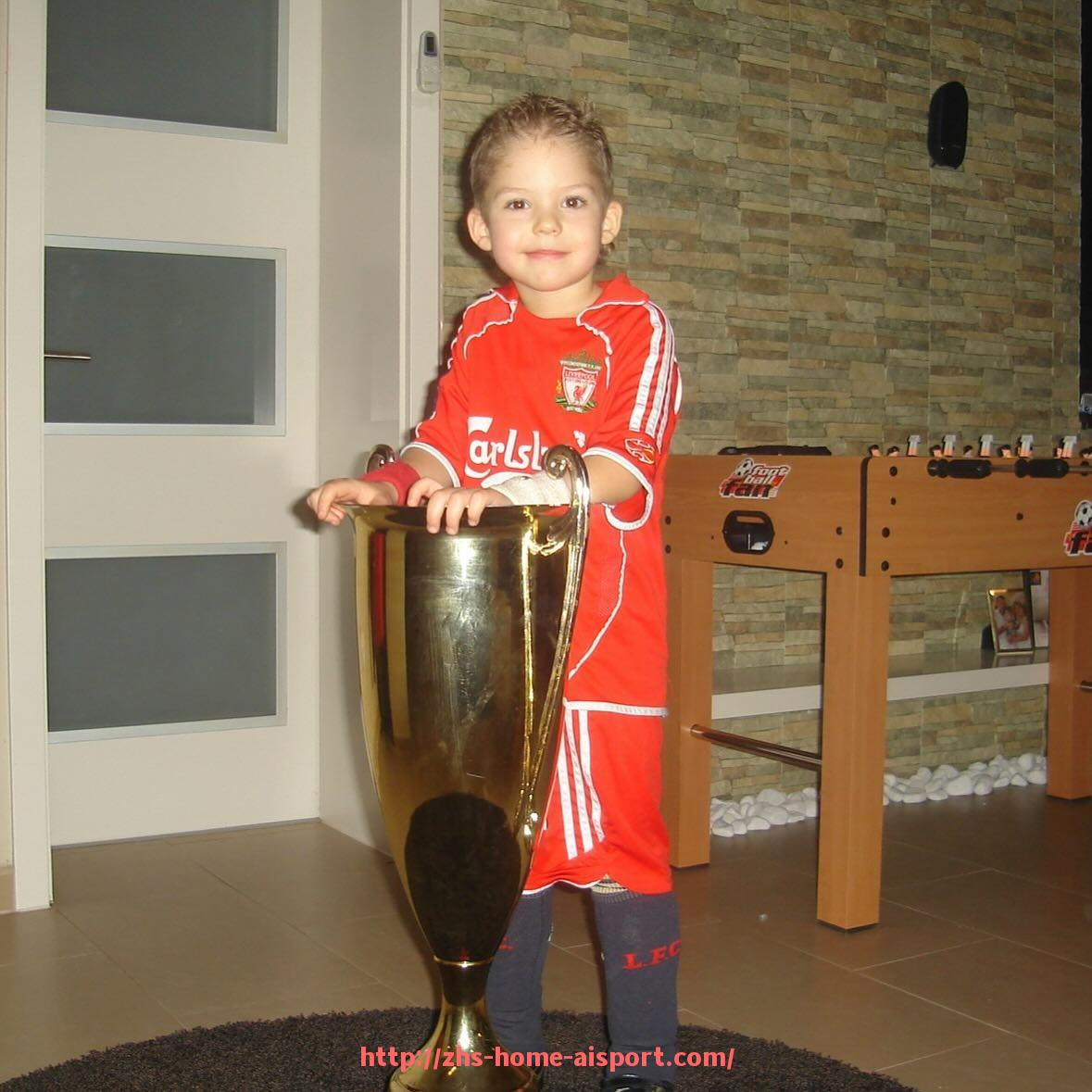 爱体育-世俱杯中场控球率对比分析：谁才是真正的中场掌控者？